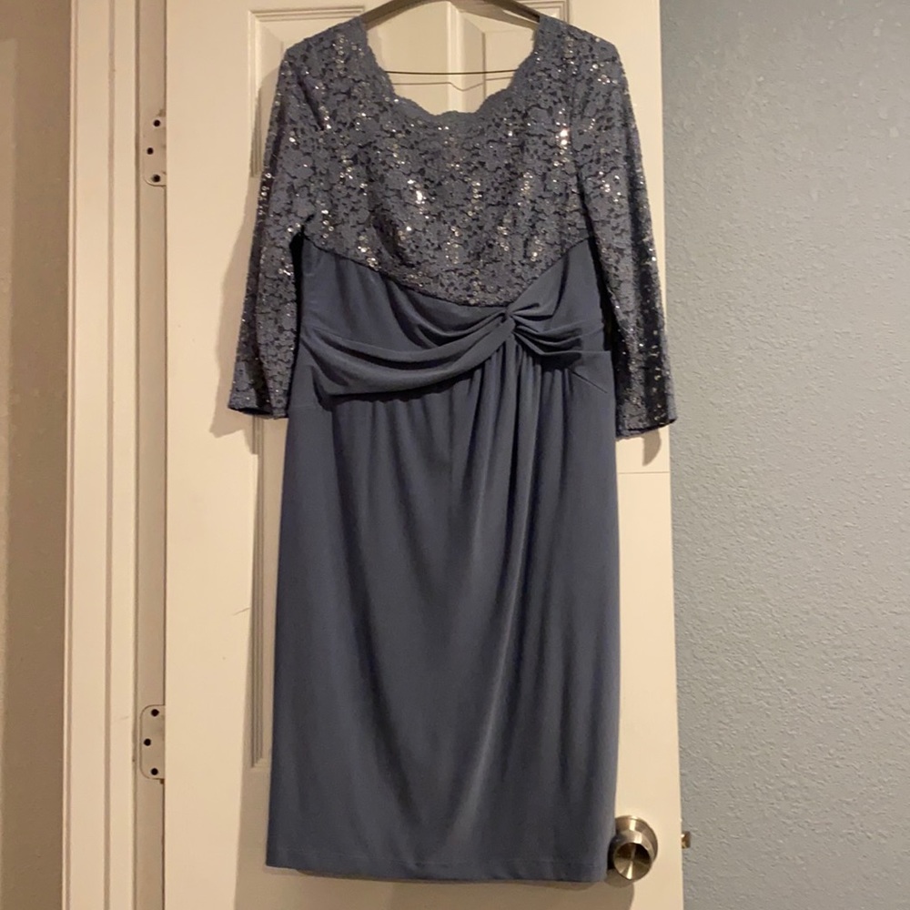 Petite evening Dress-like new